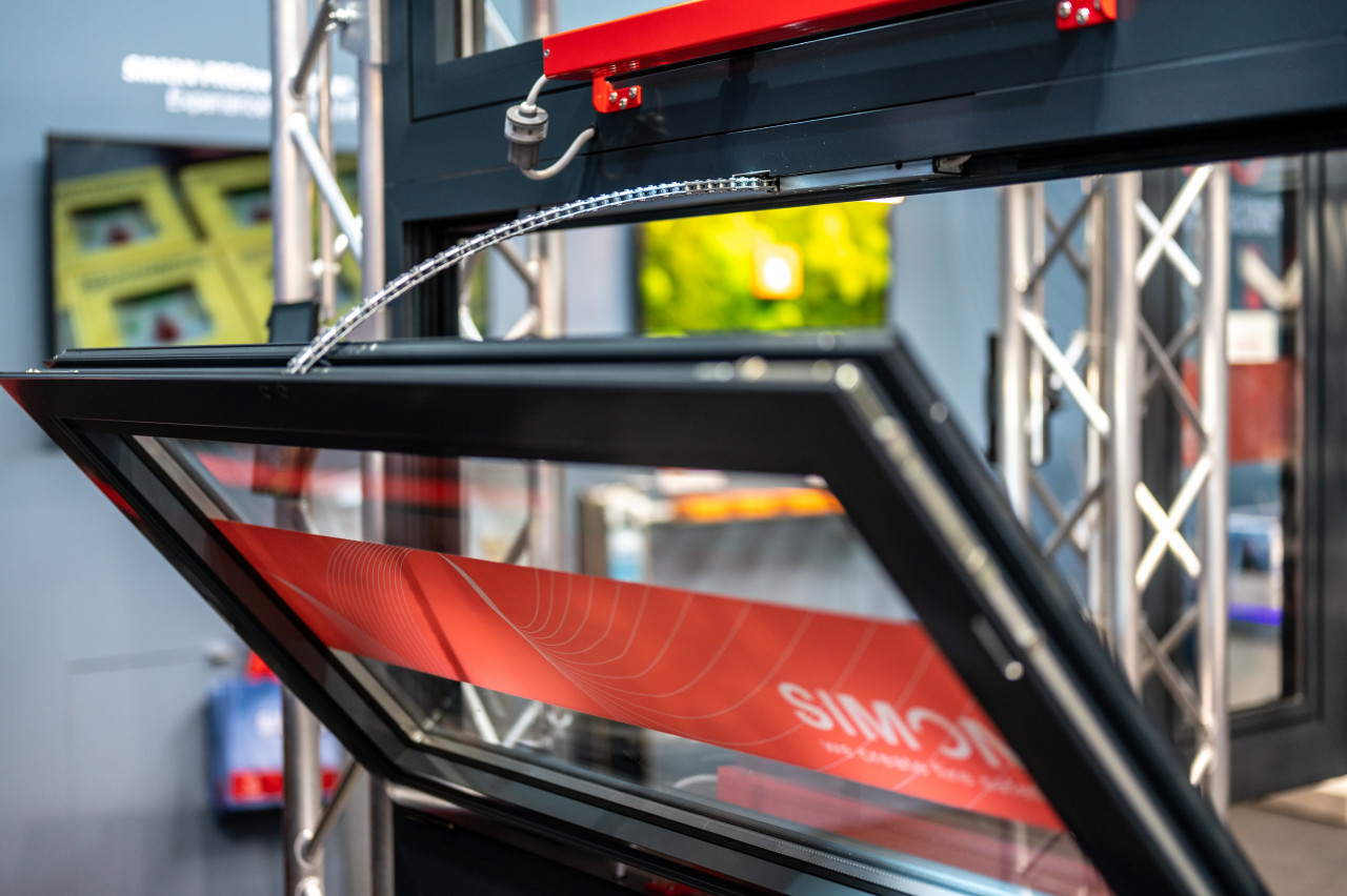 Kettenantrieb PA-KI-20 im Fensterprofil integriert